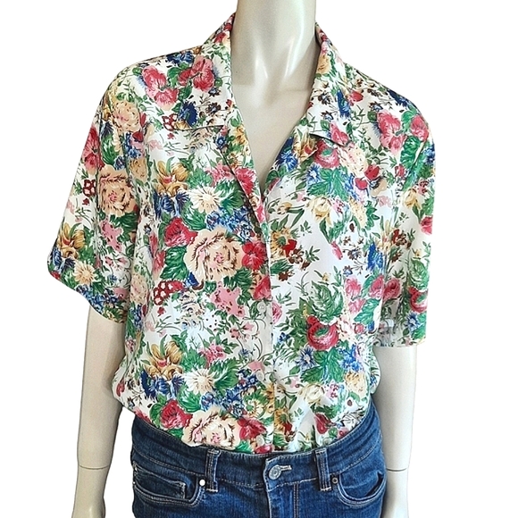 Vintage Tops - VINTAGE 80s Floral Blouse size XL Button Front Short Sleeve Grannycore